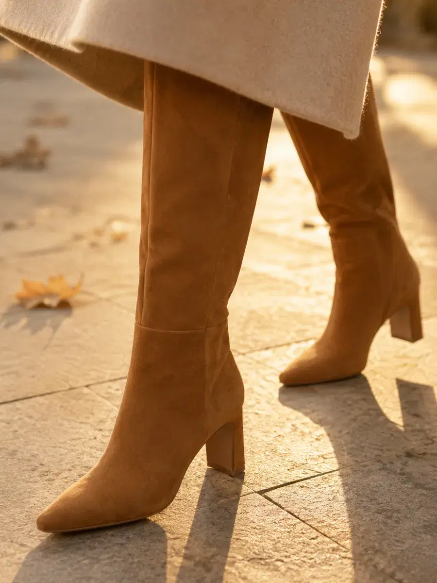 Coutgo Knee-High Boot, Cognac Suede